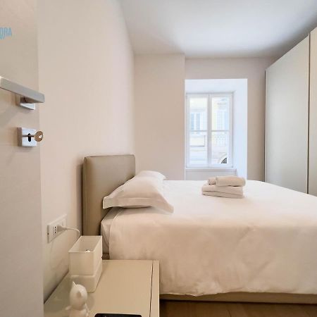 Cavana 2 Tirabora Short Rent Trieste Luaran gambar