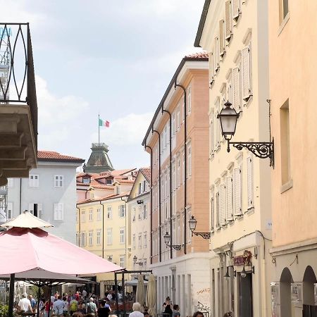 Cavana 2 Tirabora Short Rent Trieste Luaran gambar