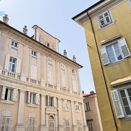 Cavana 2 Tirabora Short Rent Trieste Luaran gambar
